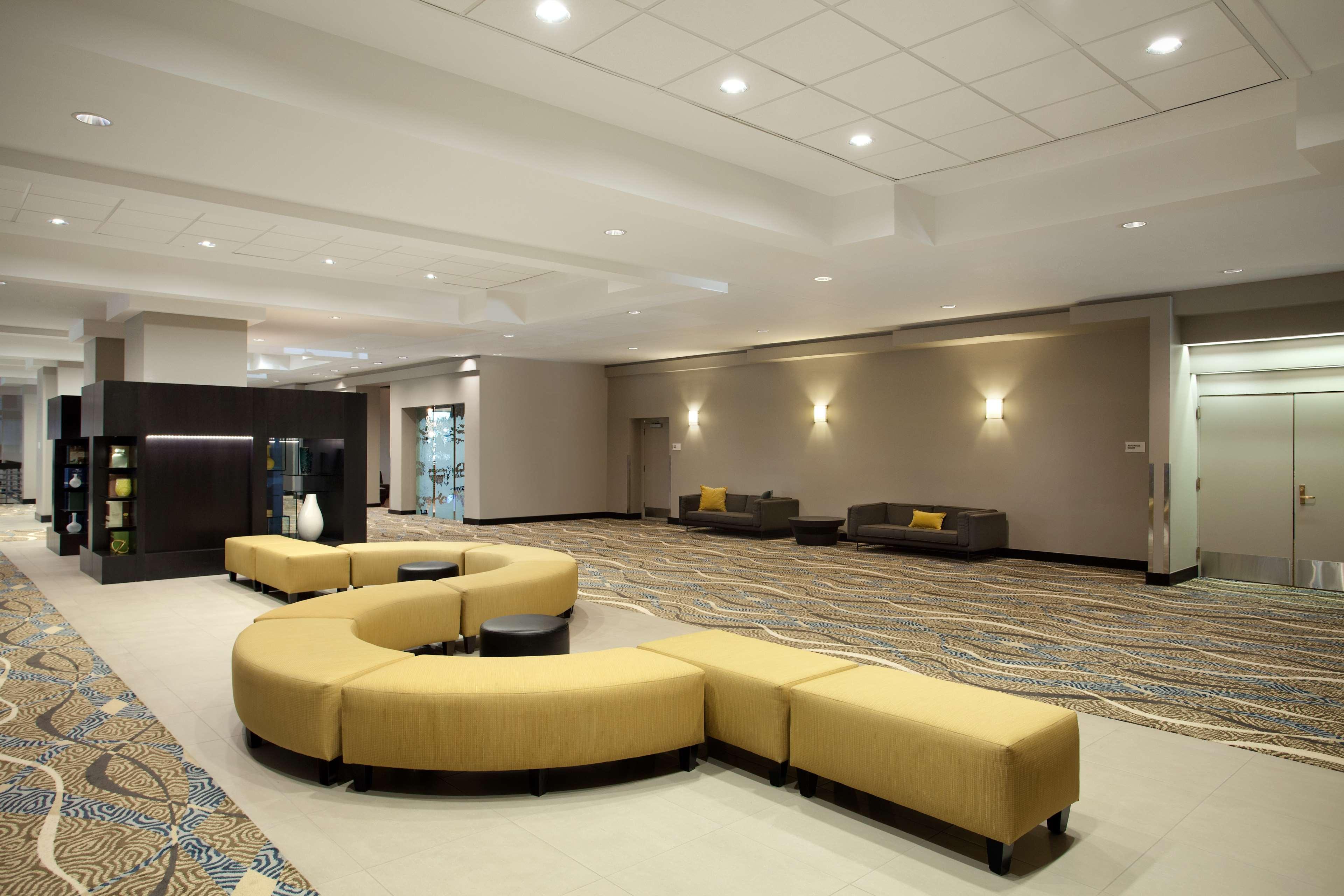 Red Lion Denver Southeast 3*
